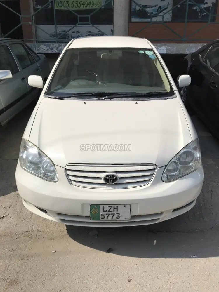 Toyota Corolla SE Saloon