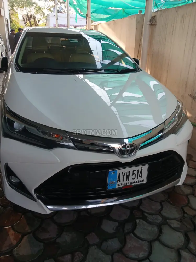 Toyota Corolla Altis Grande X CVT i 1.8 Beige Interior