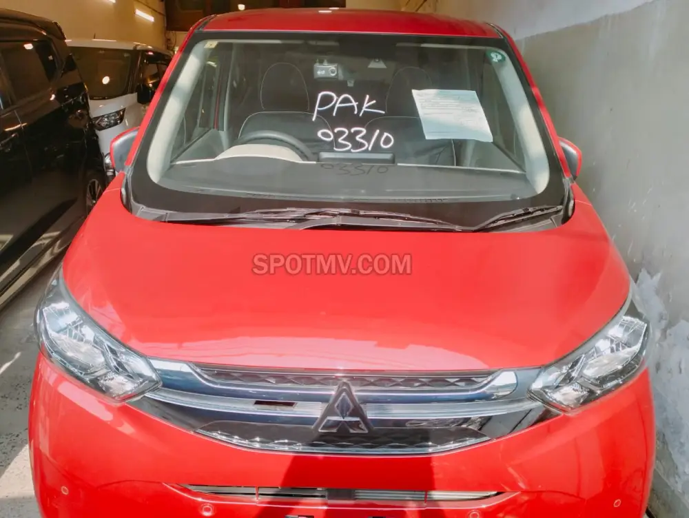 Mitsubishi EK Wagon M