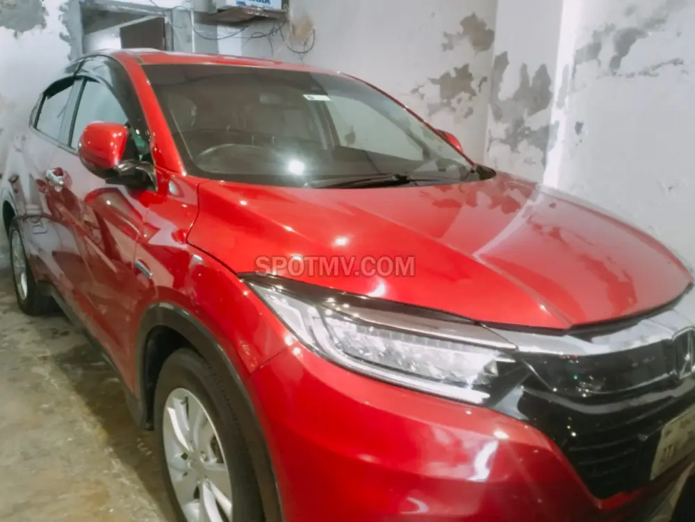 Honda Vezel Hybrid X