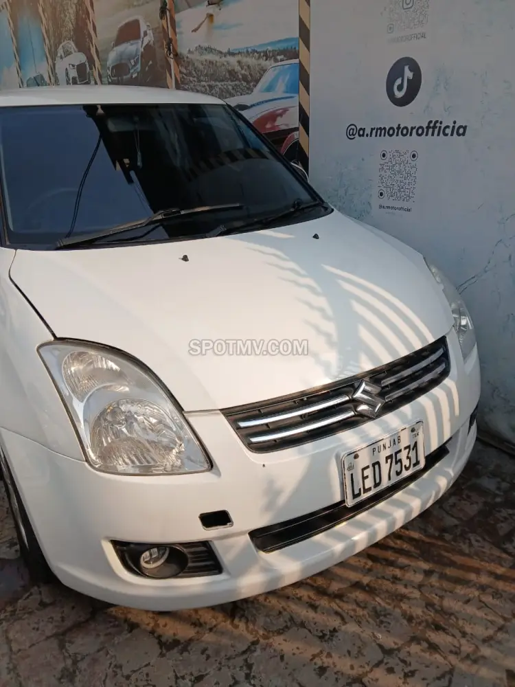 Suzuki Swift DLX 1.3