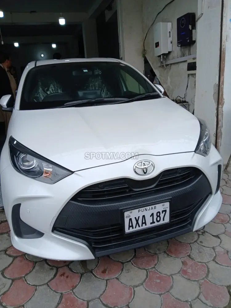 Toyota Yaris Hatchback G 1.0