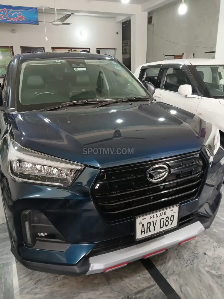 Daihatsu Rocky Premium