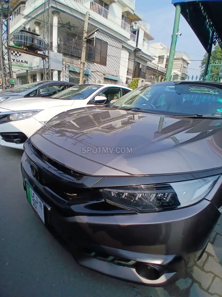 Honda Civic X Oriel 1.8  i-VTEC CVT