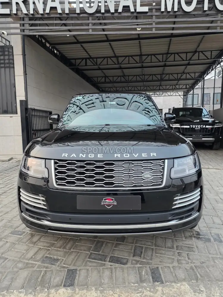 Range Rover Vogue p400e