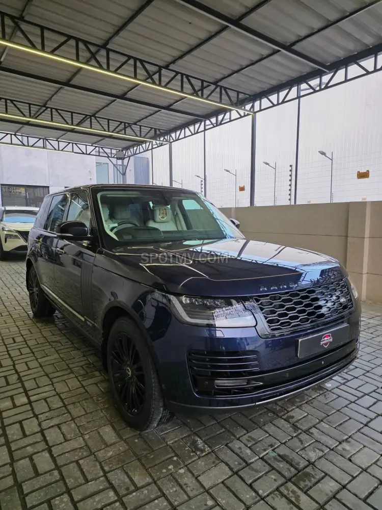 Range Rover Vogue p400e