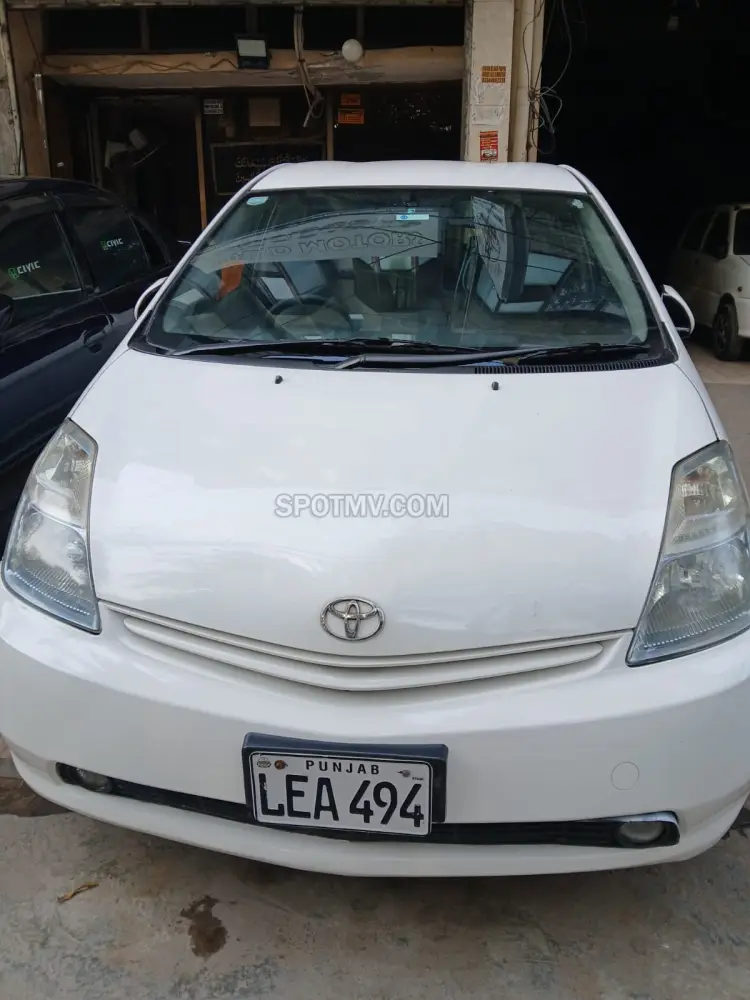 Toyota Prius L 1.8