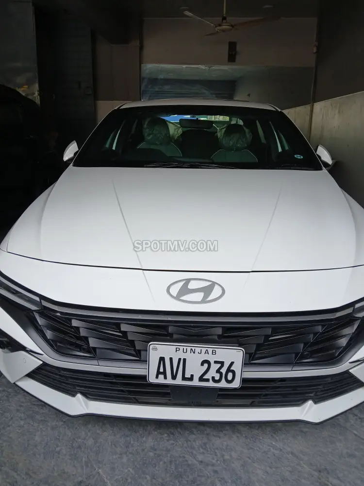 Hyundai Elantra 1.6 Hybrid