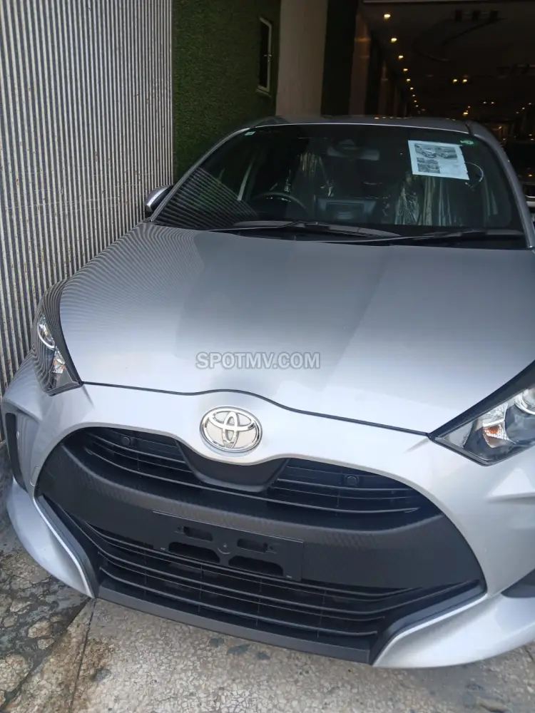 Toyota Yaris Hatchback X