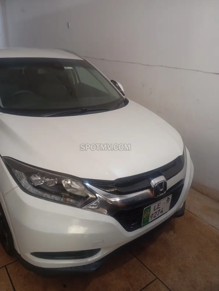 Honda Vezel Hybrid X L Package