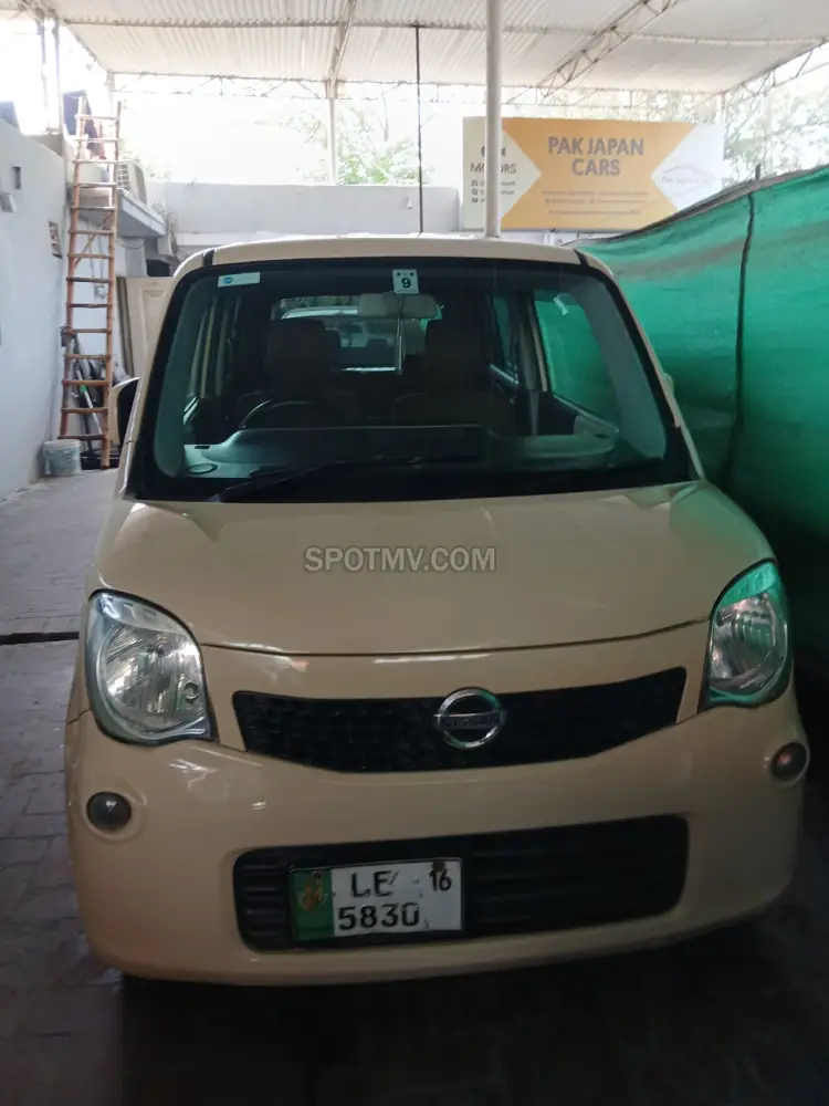 Nissan Moco X