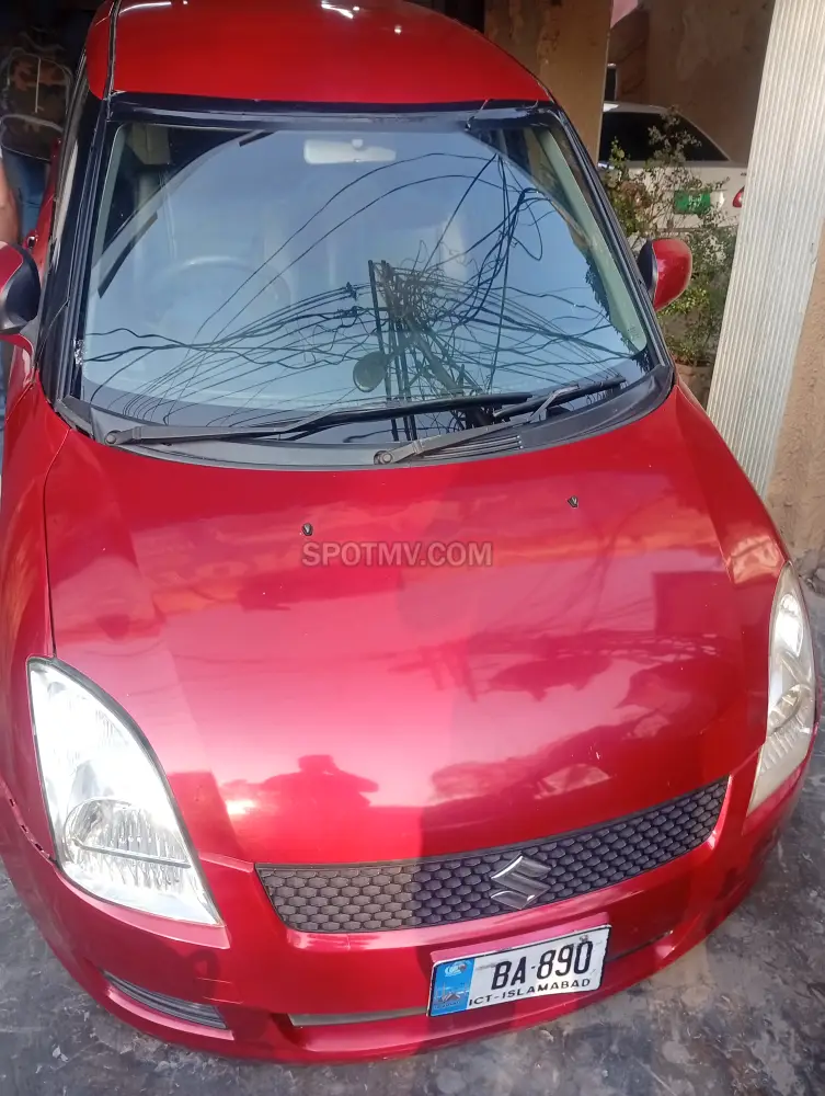 Suzuki Swift DLX Automatic 1.3