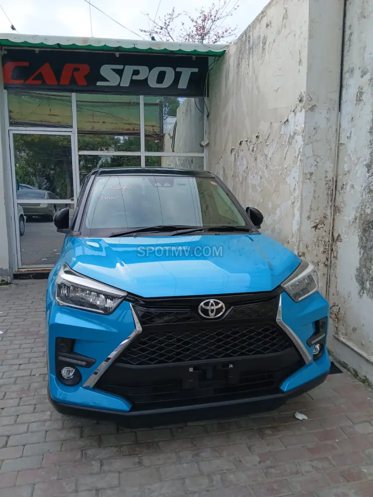 Toyota Raize XS