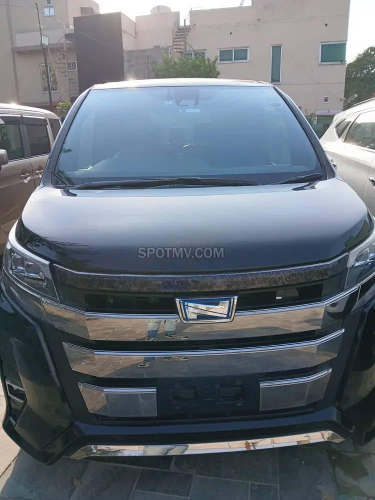 Toyota Noah G