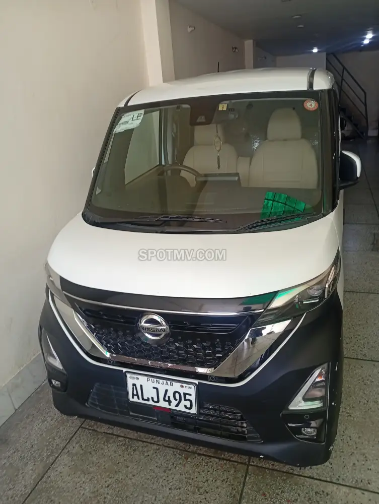 Nissan Roox S Hybrid