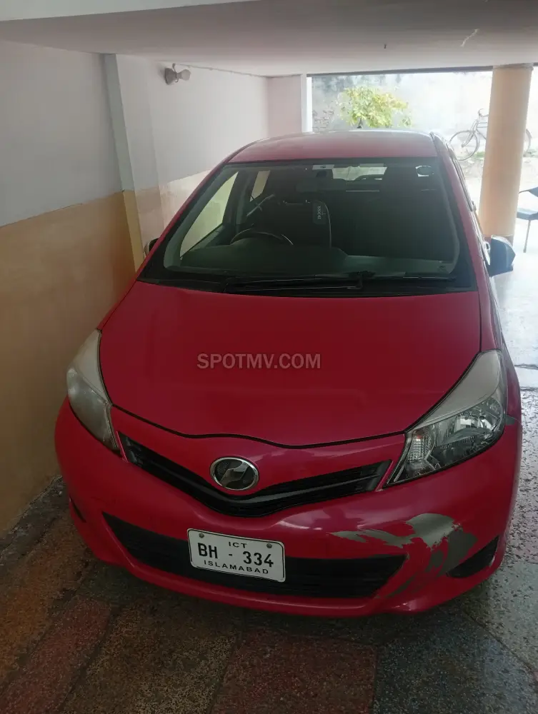 Toyota Vitz Jewela smart stop package 1.0