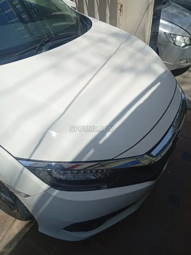 Honda Civic X Oriel 1.8  i-VTEC CVT