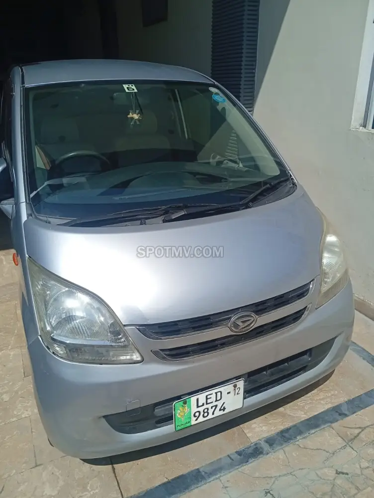 Daihatsu Move L