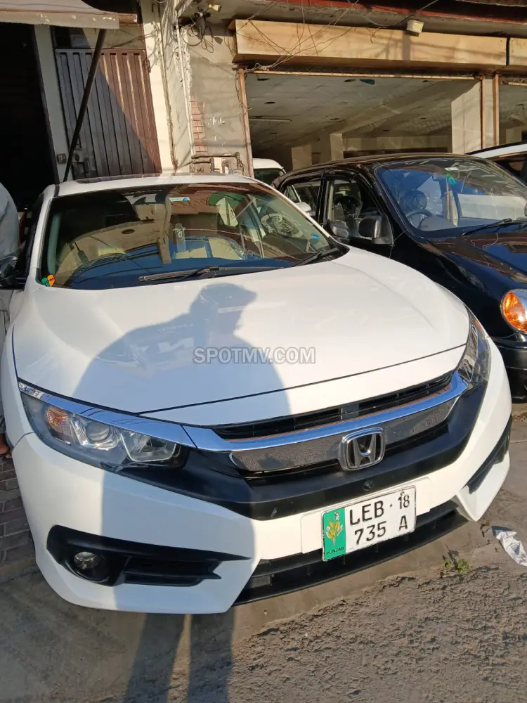 Honda Civic X Oriel 1.8  i-VTEC CVT