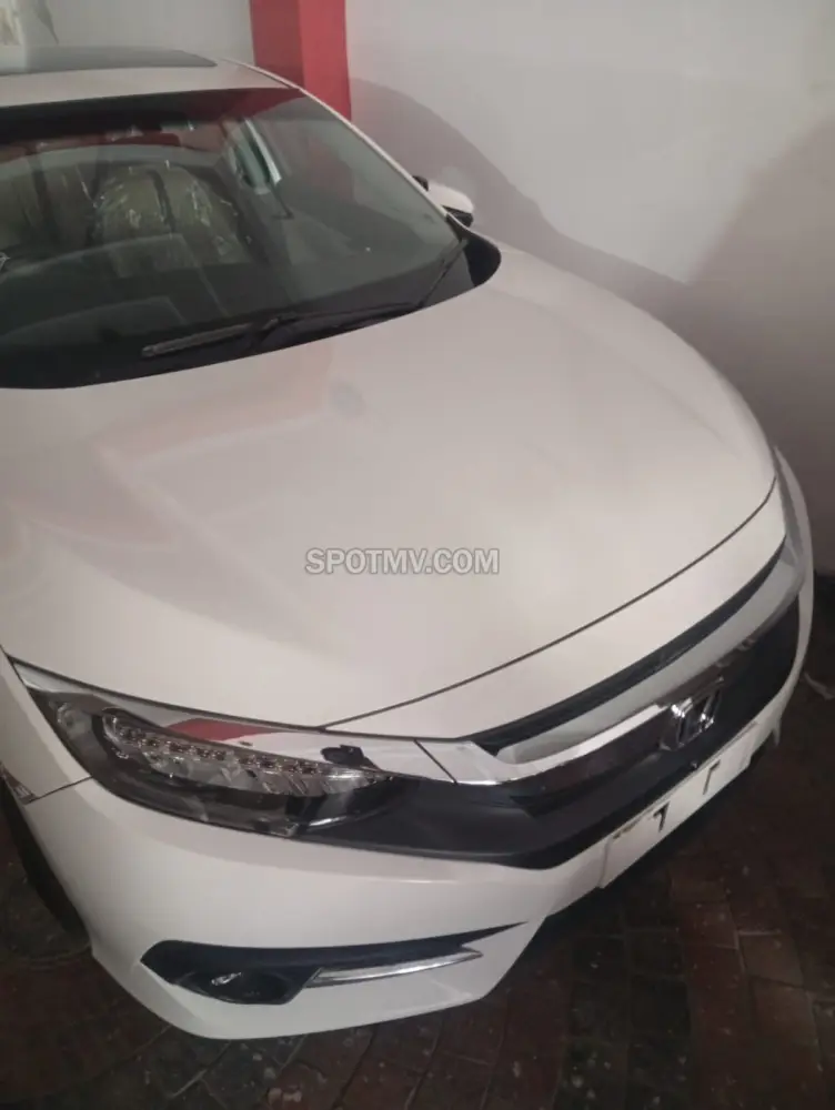 Honda Civic X Oriel 1.8  i-VTEC CVT