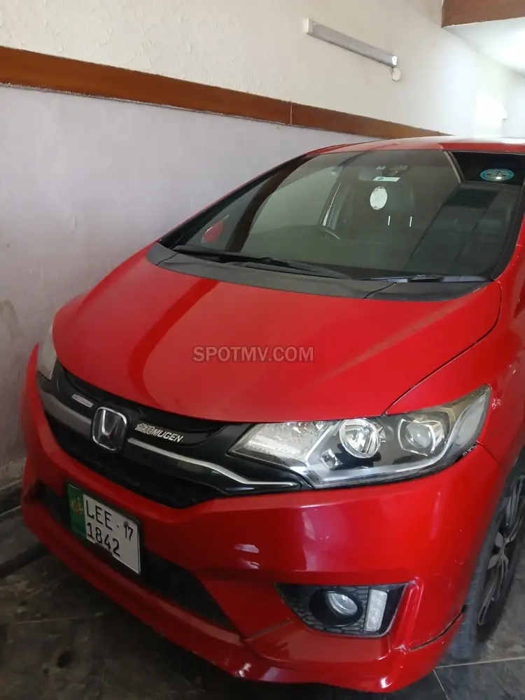 Honda Fit 1.5 Hybrid L Package