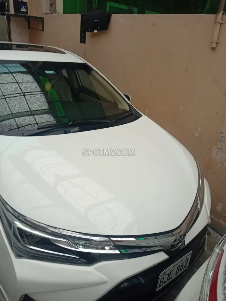 Toyota Corolla Altis Grande CVT i 1.8