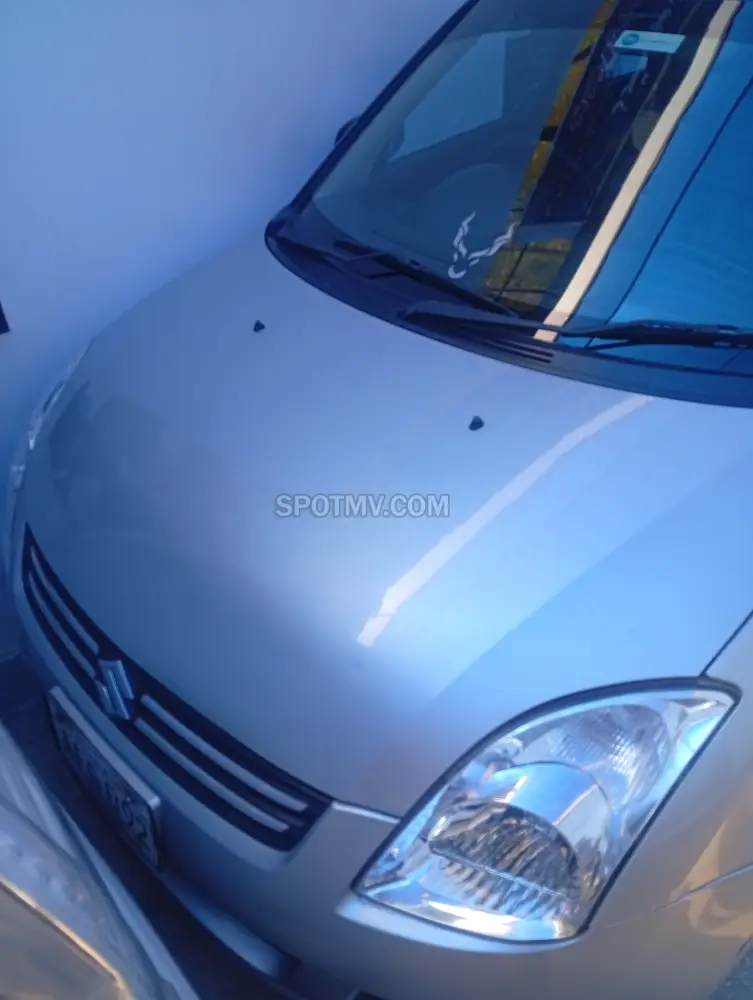 Suzuki Swift DLX Automatic 1.3