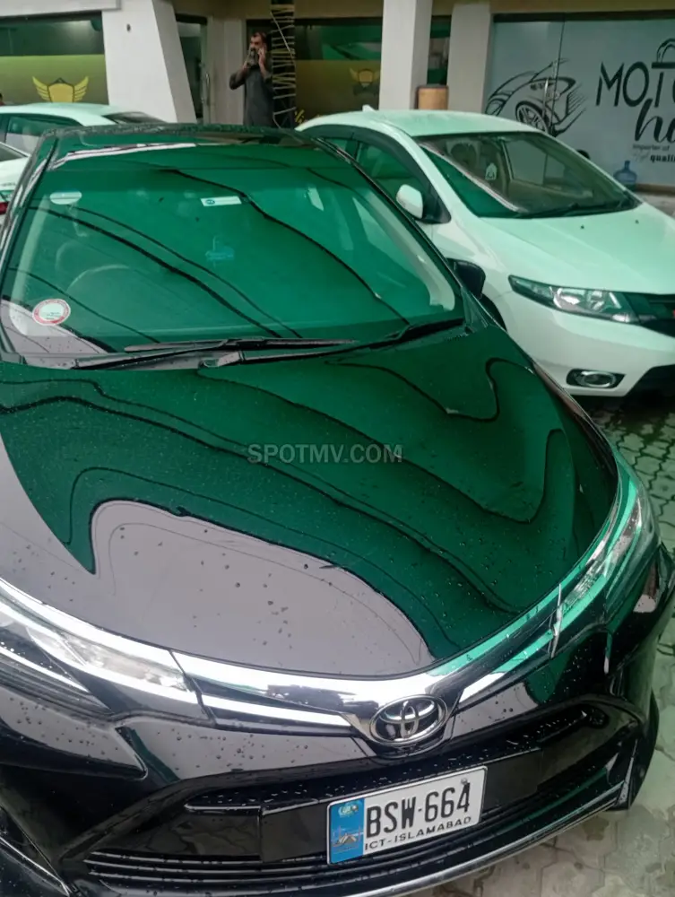Toyota Corolla Altis Grande X CVT i 1.8 Black Interior