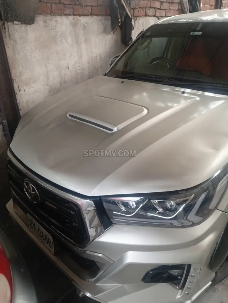 Toyota Hilux Vigo Thai 2.7 Petrol