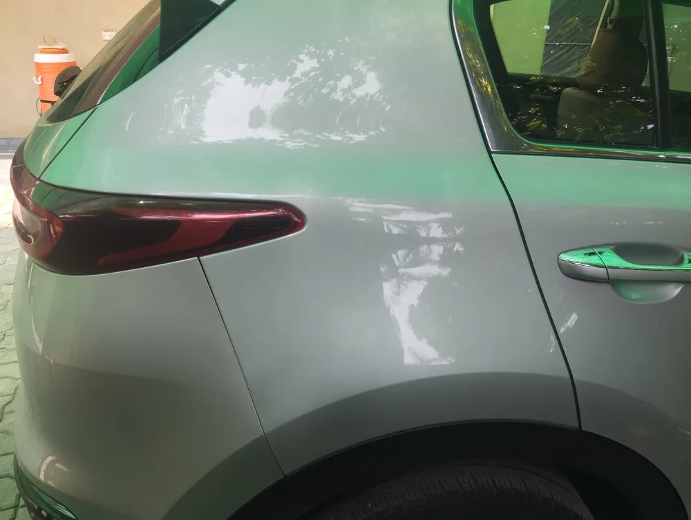 Rear fender right