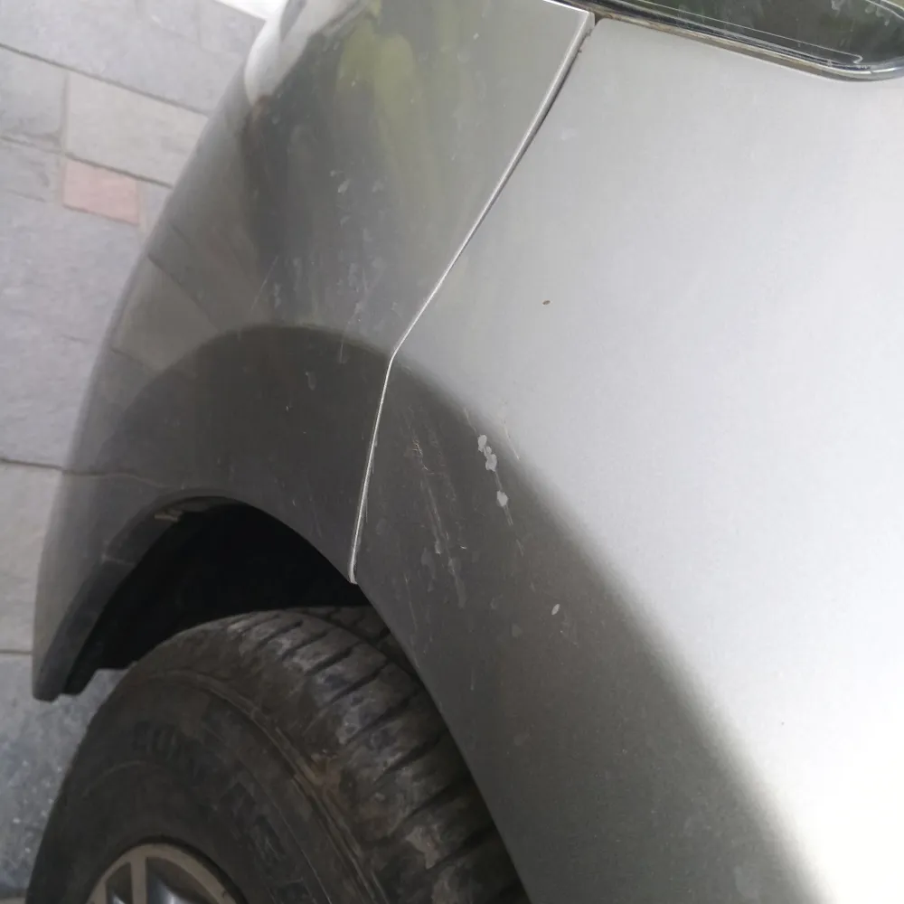 Front_fender_left image