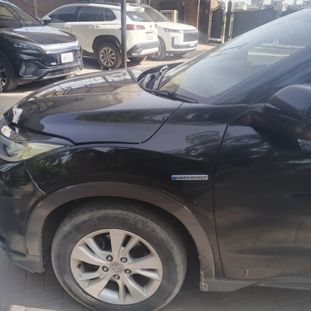 Front_fender_left image