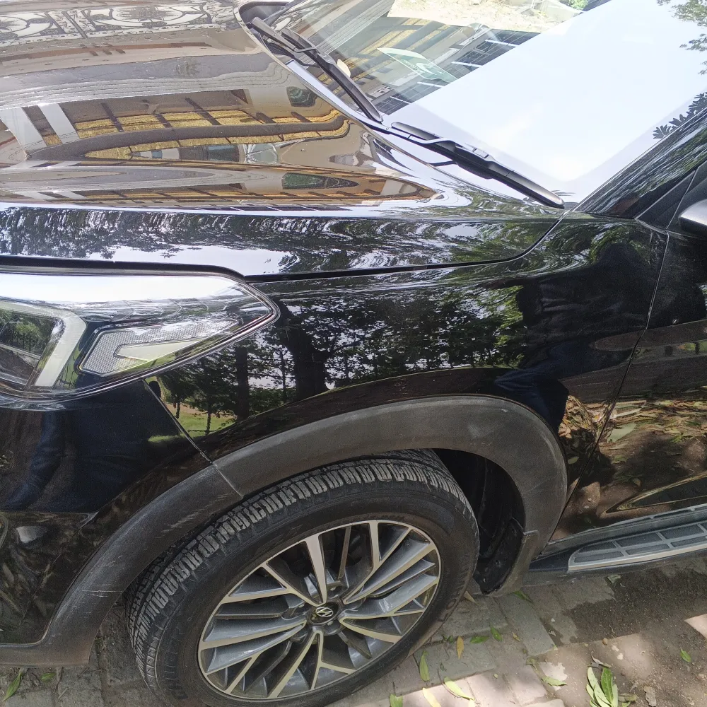 Front_fender_left image