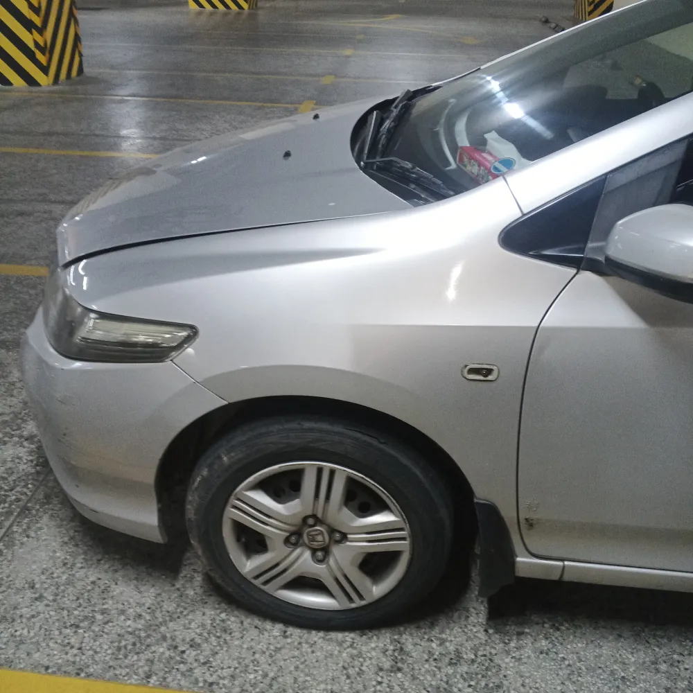 Front_fender_left image