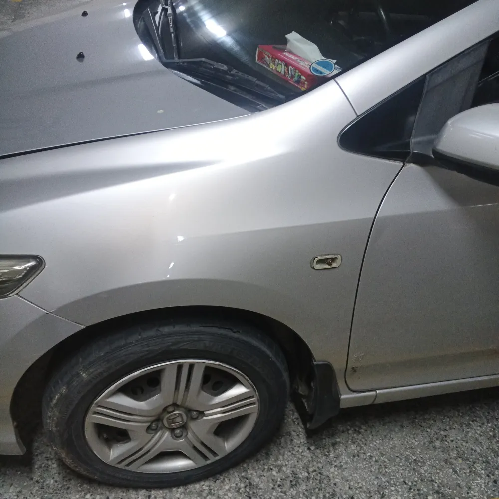 Front_fender_left image