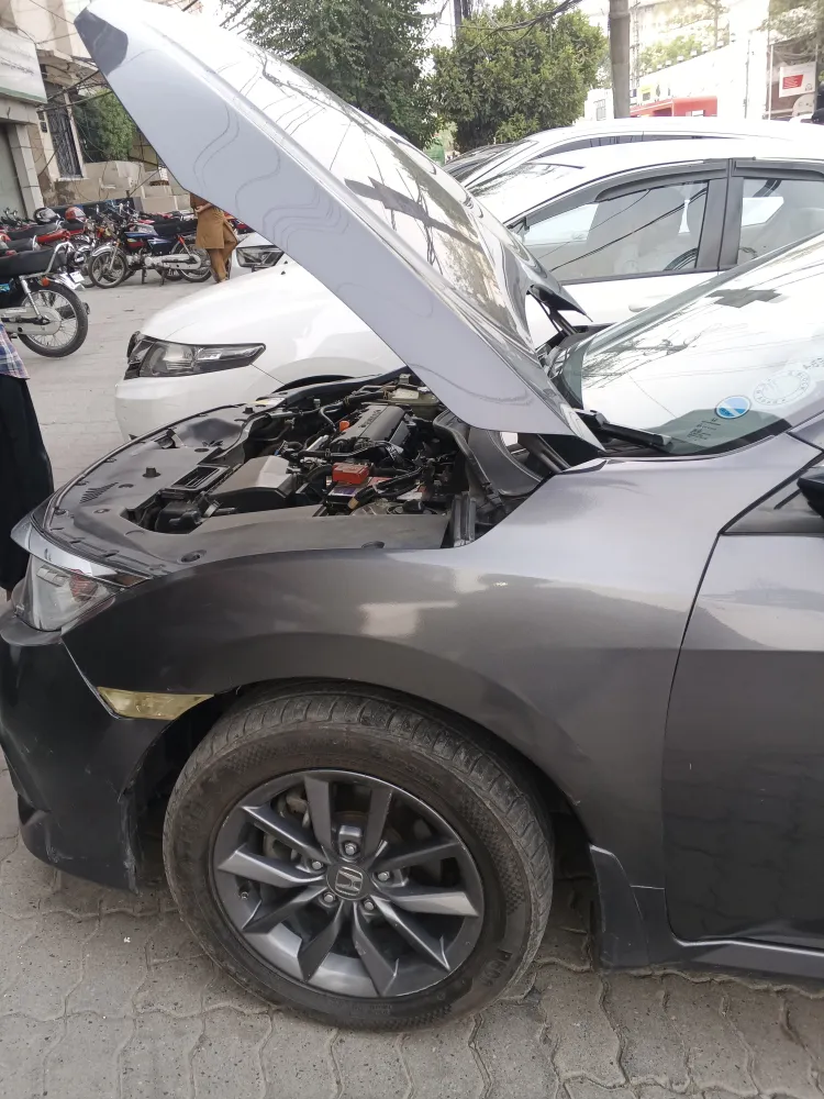 Front_fender_left image