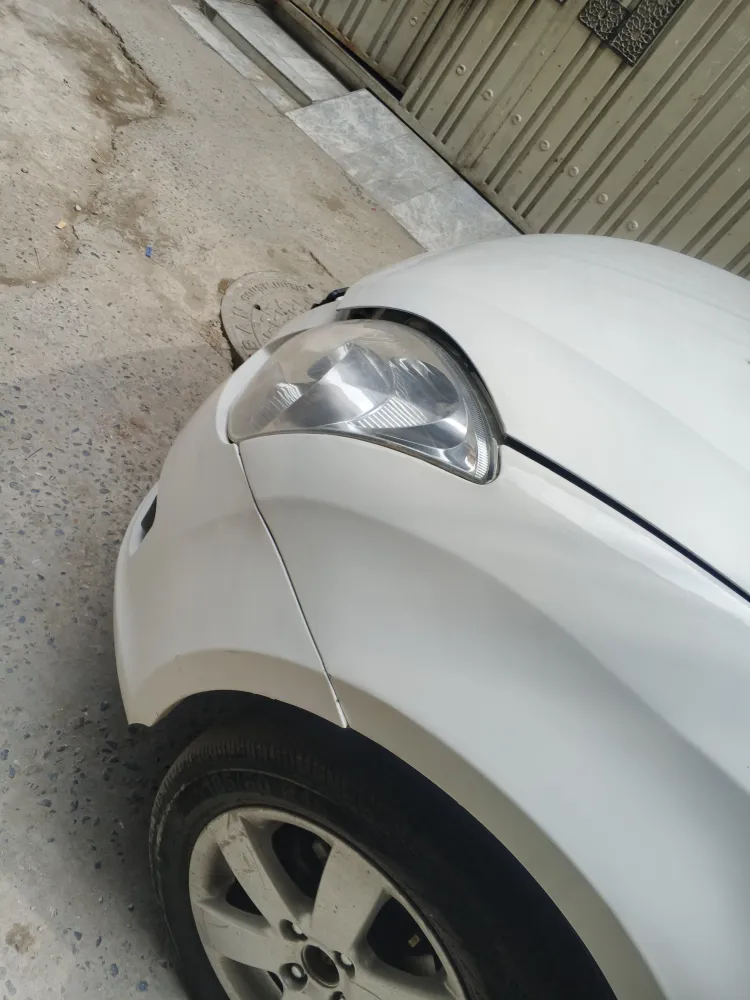 Front fender left