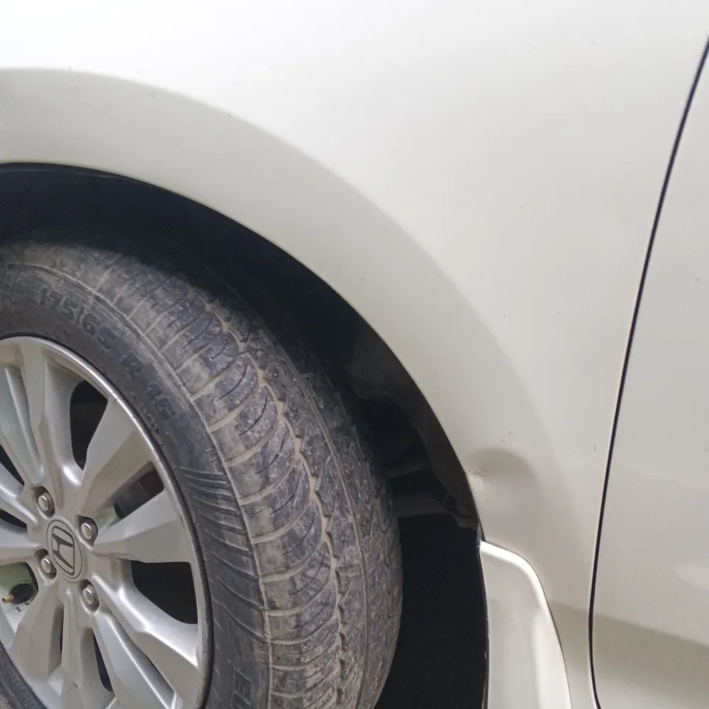 Front_fender_left image
