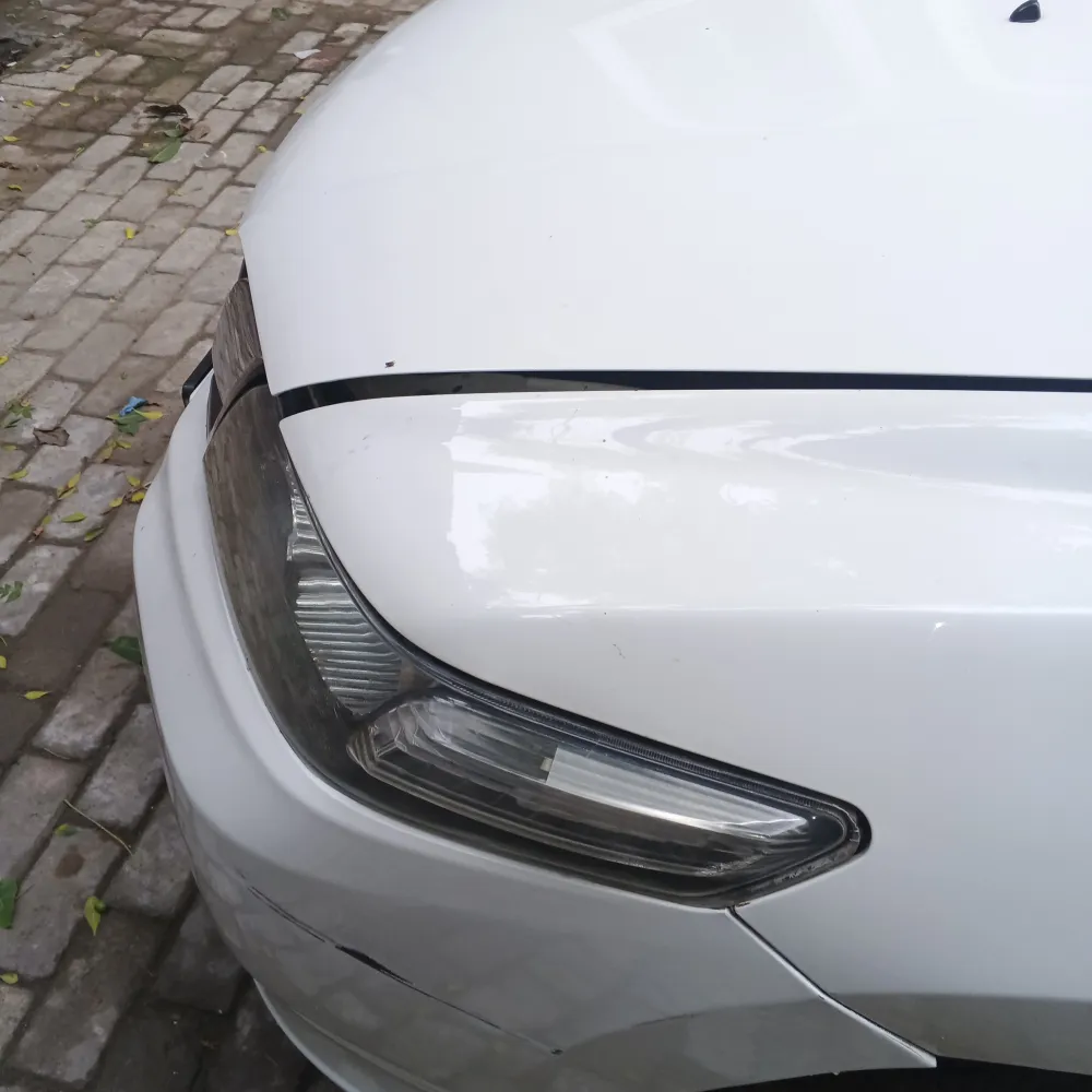 Front_fender_left image