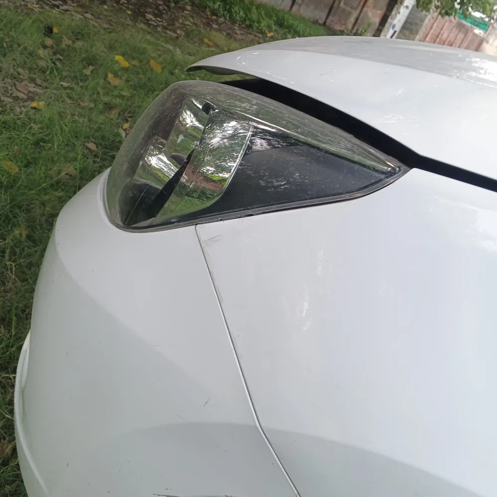 Front_fender_left image