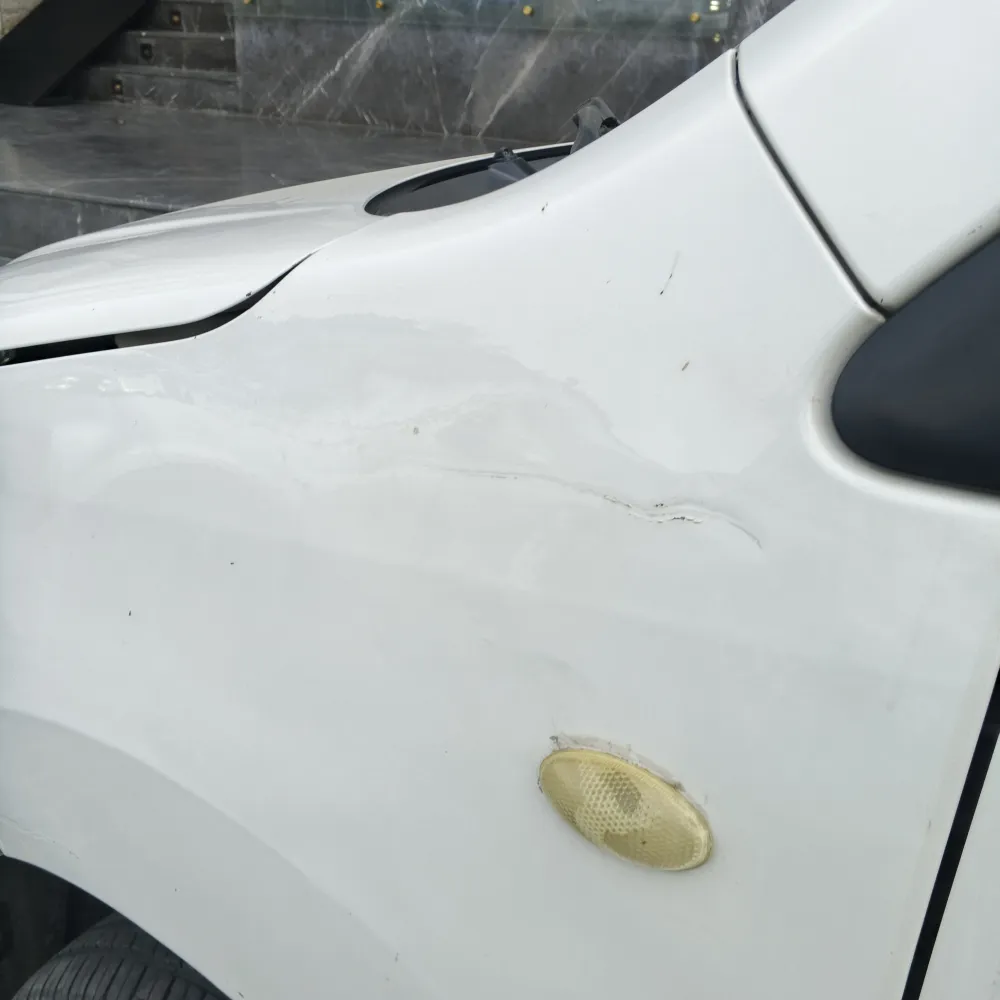 Front_fender_left image