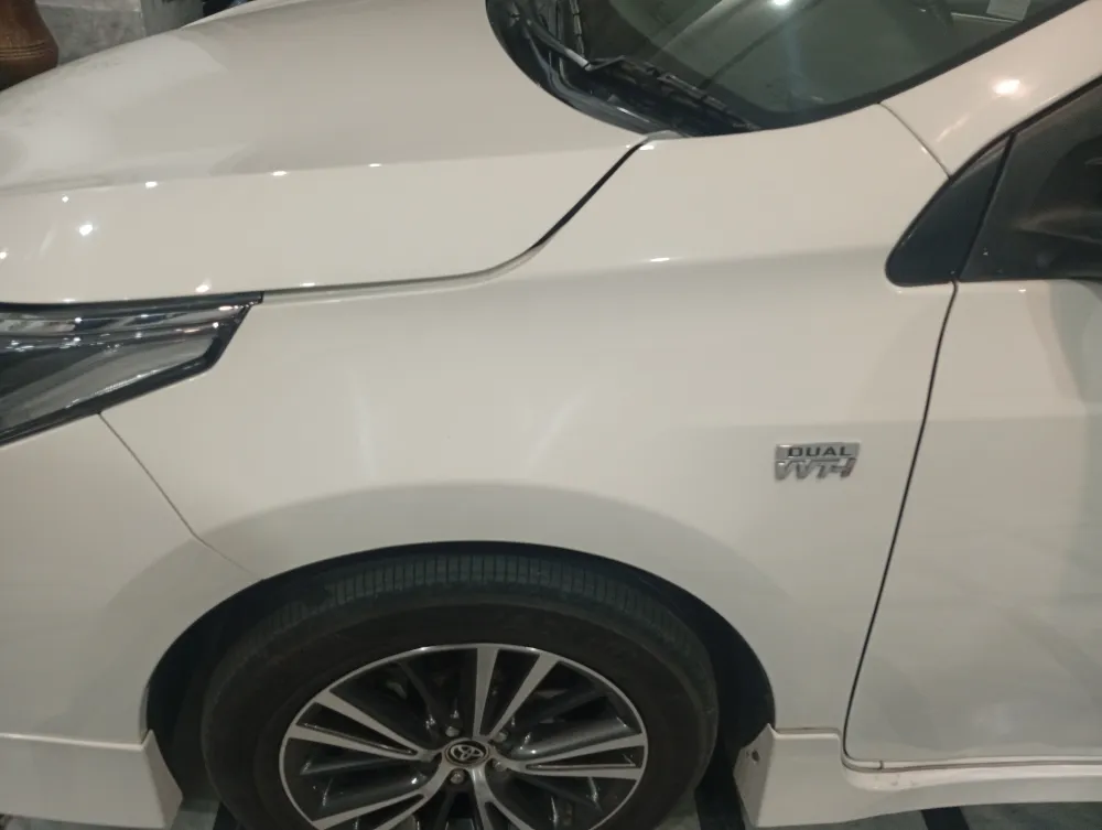 Front_fender_left image