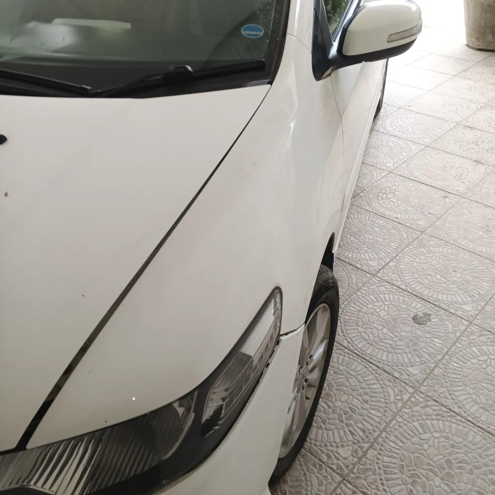 Front_fender_left image