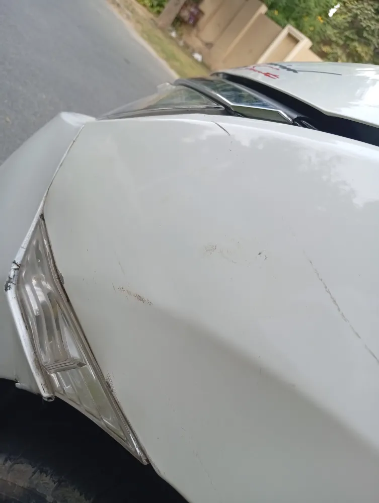 Front_fender_left image