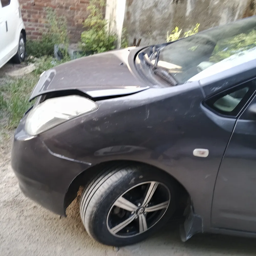 Front_fender_left image