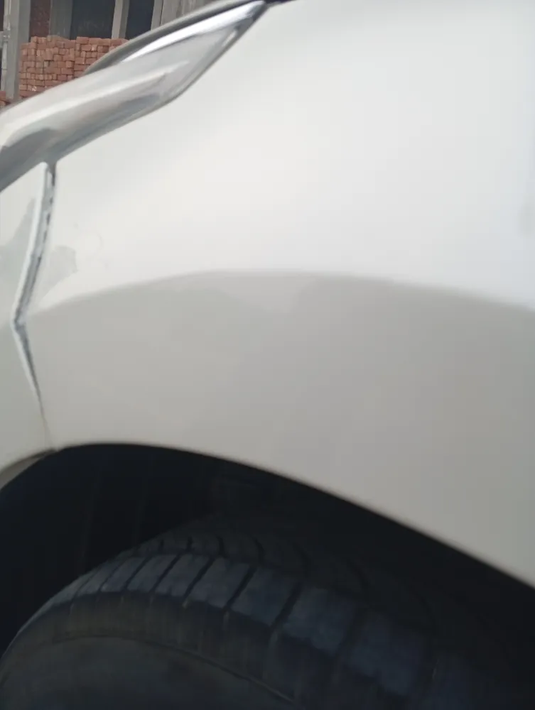 Front_fender_left image