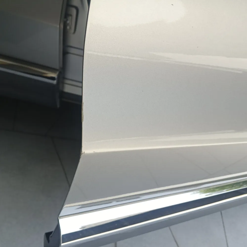 Front_right_door image