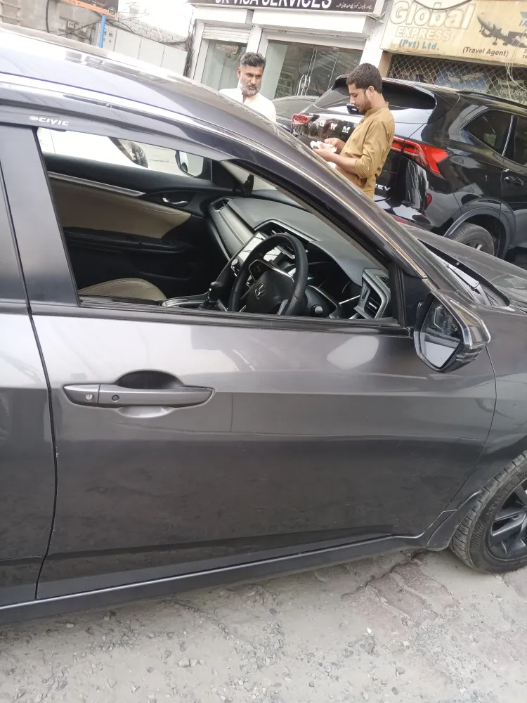 Front_right_door image