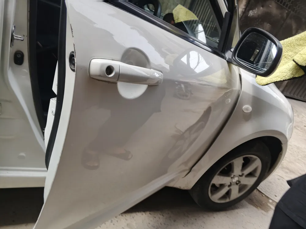 Front_right_door image