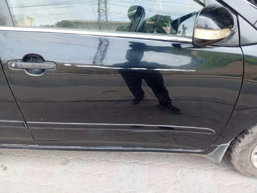 Front_right_door image
